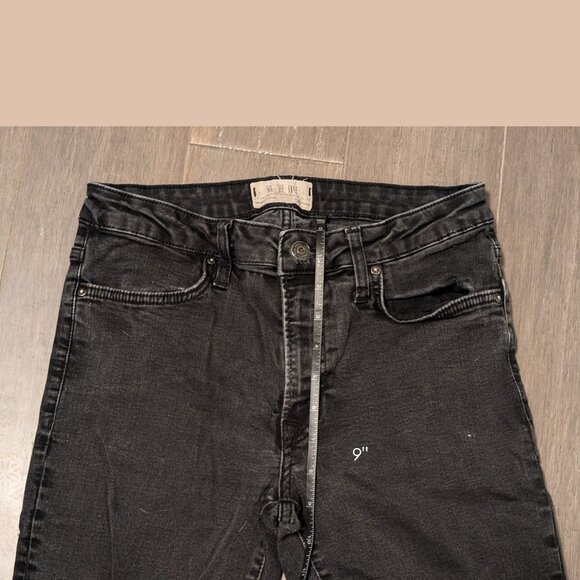 Free People We the Free, Skinny Ankle Jeans, Black, Split Raw Hem, Size 27 - Picture 10 of 13